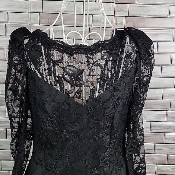 Vintage Union made black evening gown Size 10 - Picture 2 of 14